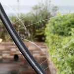 Wassersprinkler für erfrischenden Spaß auf dem Trampolin