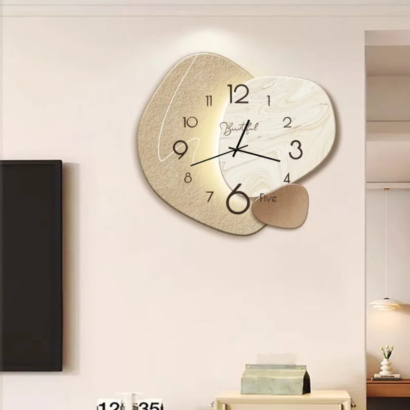 Stilvolle Wanduhr im minimalistischen Design – Lautloser Quarzzeitmesser für jeden Raum