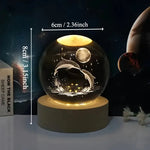 Kristallkugel mit 3D-Lasergravur und LED-Fuß in Farbwechsel