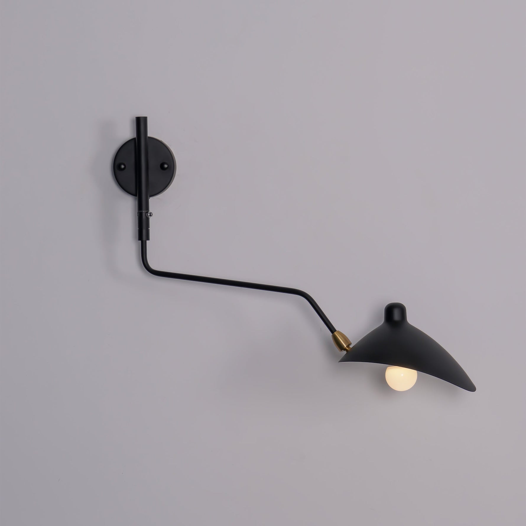 Elegante Wandlampe mit flexibler Ausrichtung