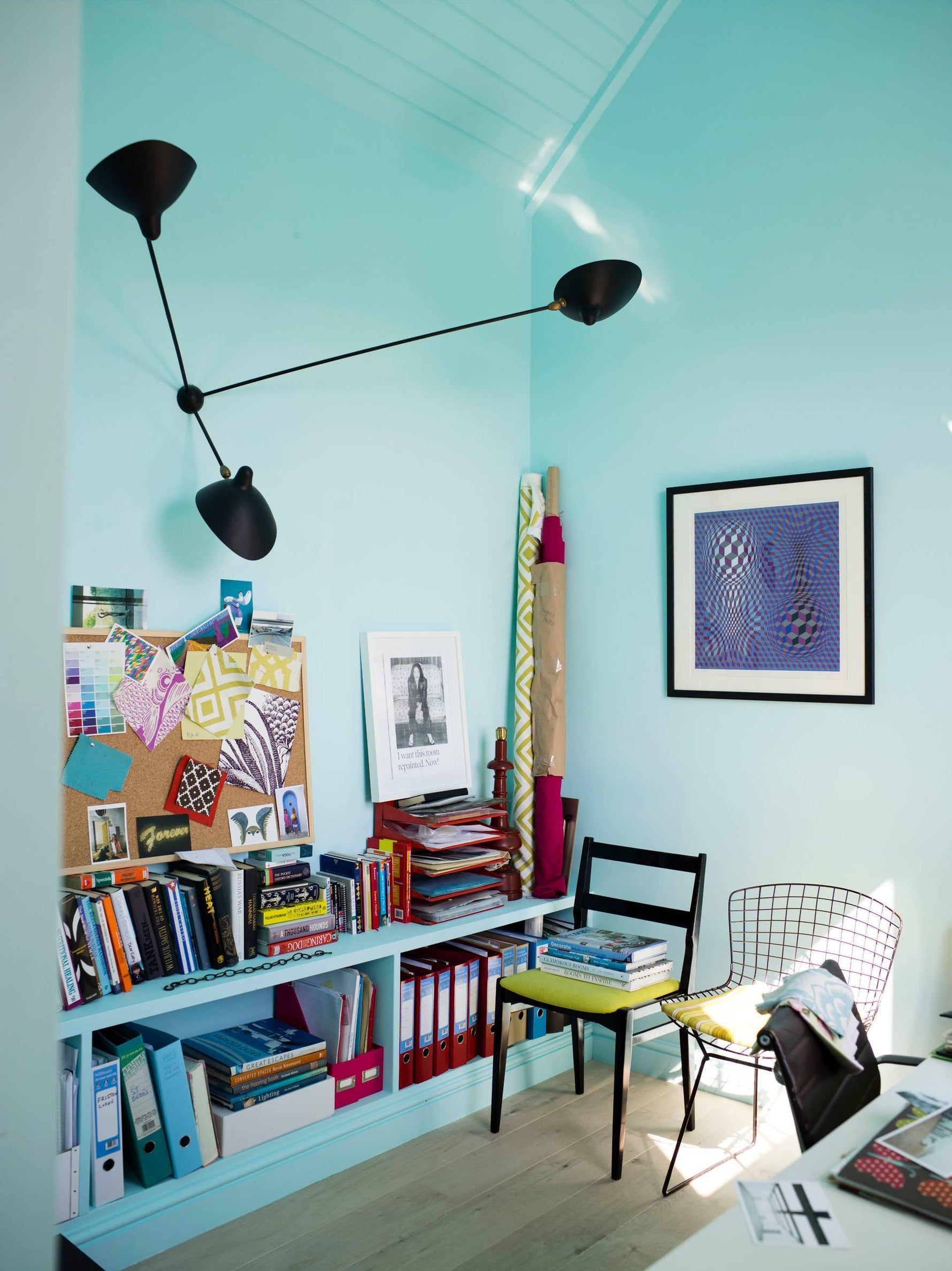 Elegante Wandlampe mit flexibler Ausrichtung