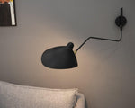 Elegante Wandlampe mit flexibler Ausrichtung