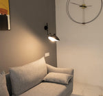 Elegante Wandlampe mit flexibler Ausrichtung