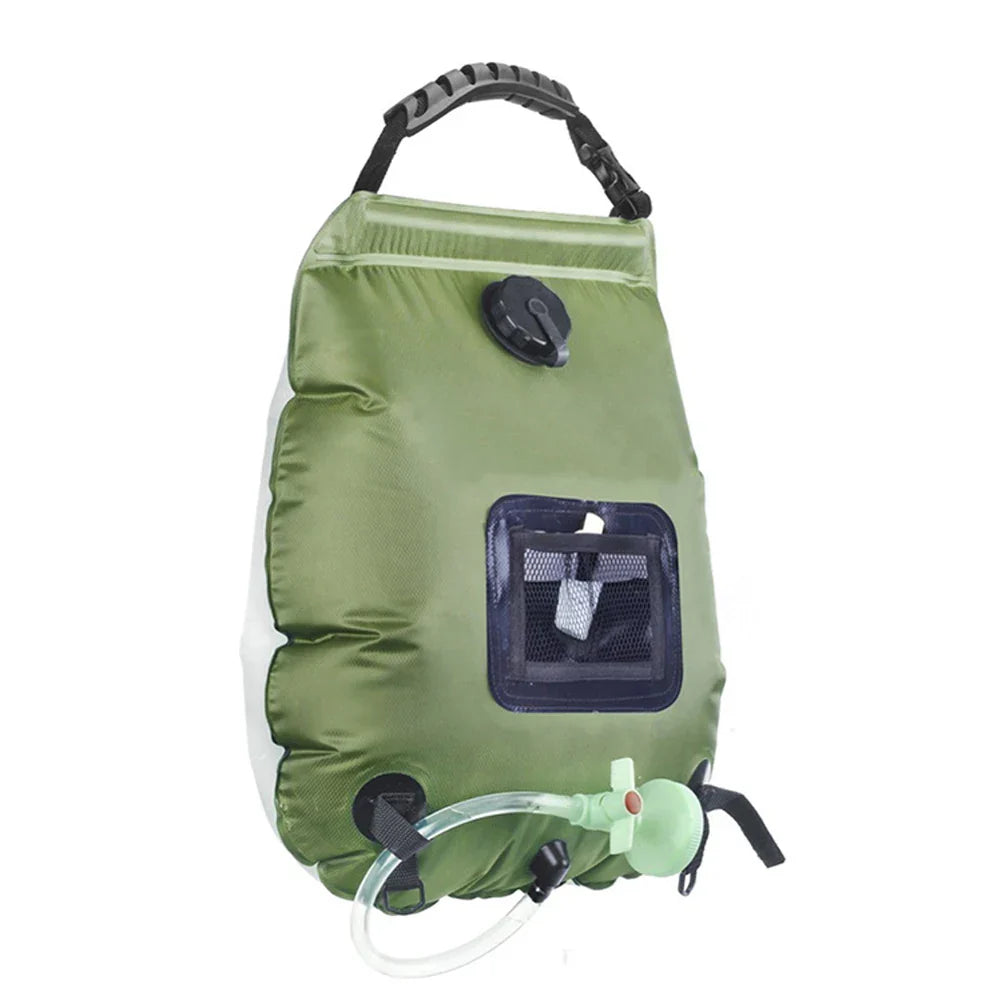 Sonnenbetriebene Gartendusche mit 20 Liter Tank