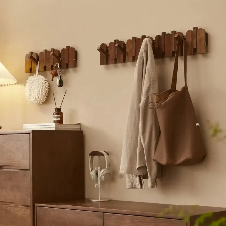 Stilvolle Klappbare Wandhaken-Garderobe aus Naturholz