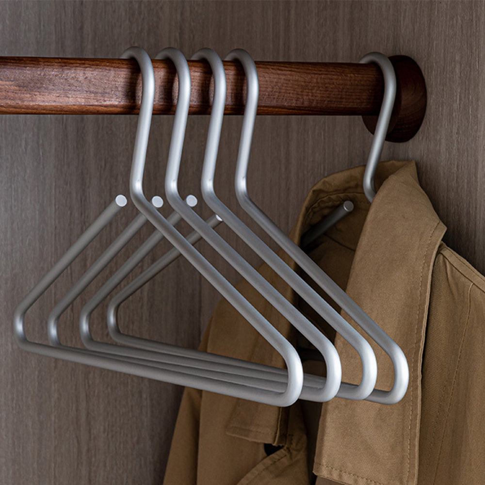 Stylish Metal Clothes Hangers for Elegant Storage (5 pieces)
