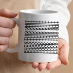 Kreative Kaffeetasse mit verstecktem Ausdruck