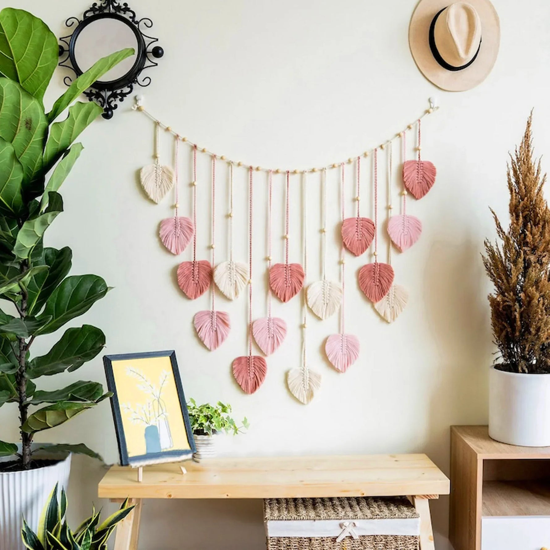 Eleganter Makramee Wandbehang für ein harmonisches Zuhause