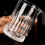Elegantes Cocktailmixglas für perfekte Drinks