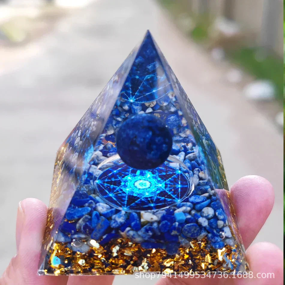Orgonit-Pyramide mit Amethystpendel – Energie, Schutz und Dekoration