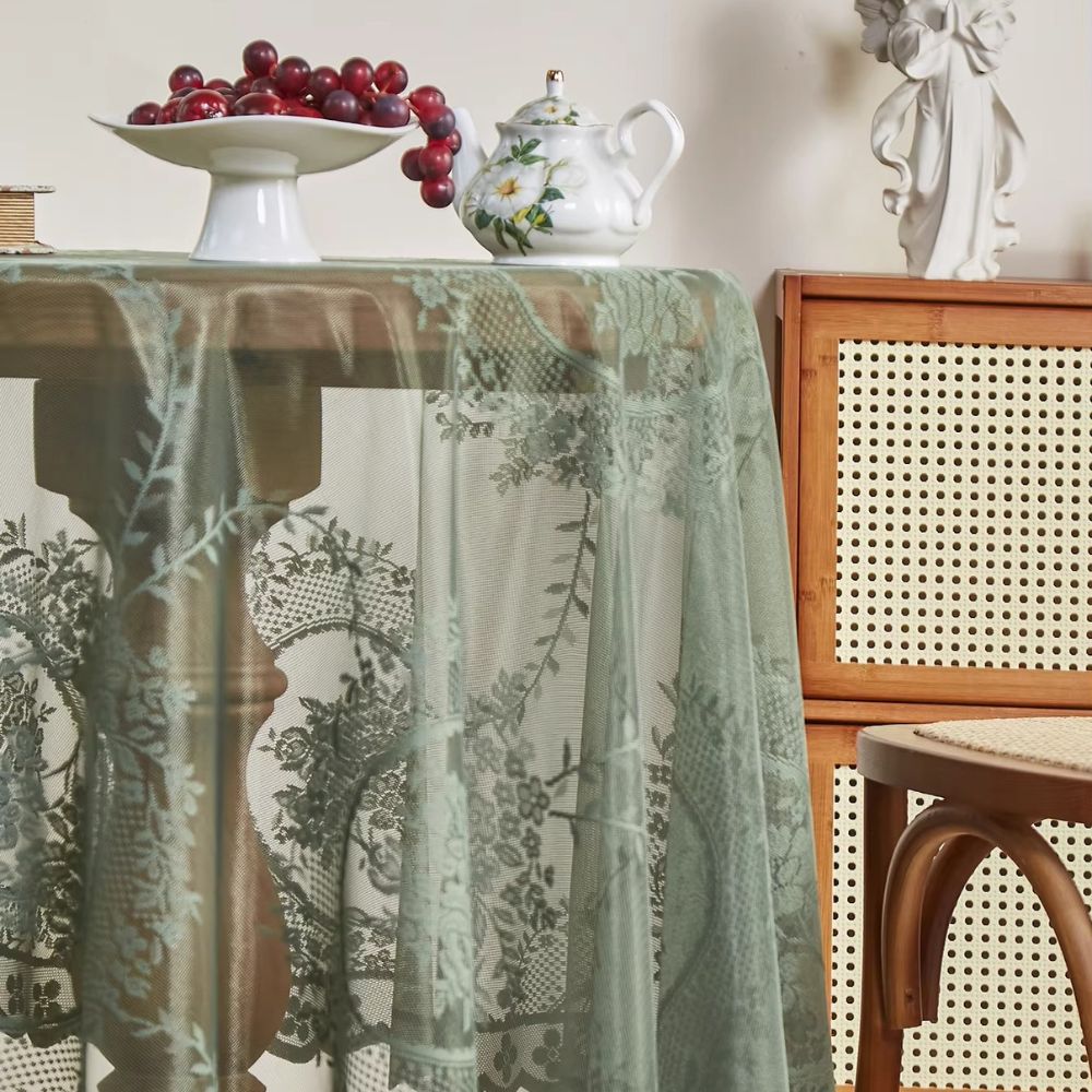 Elegante Runde Tischdecke aus Transparenter Spitze mit Blumenmotiv