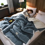 Luxurious Cuddle Blanket – Soft, Warm, and Versatile