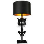 Kreative Tischlampe im Skelett-Design