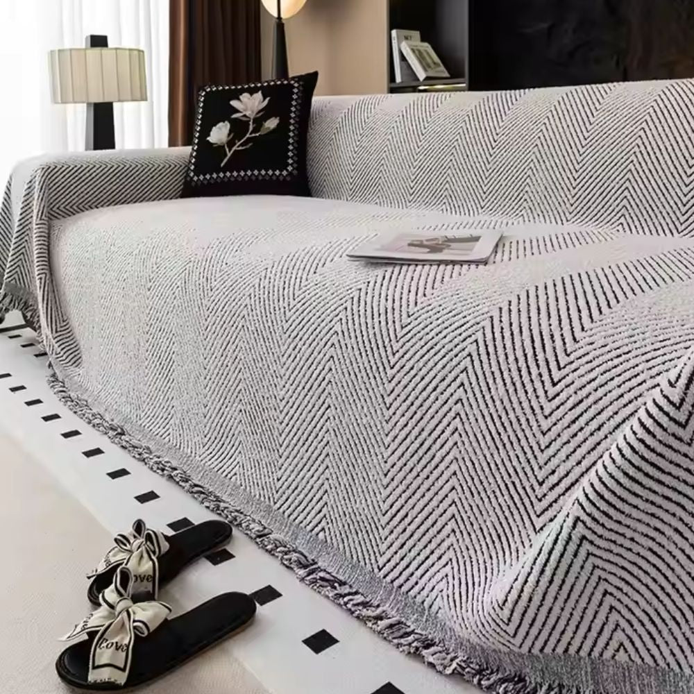 Schützender Überwurf für Ihre Couch im Wohnzimmer