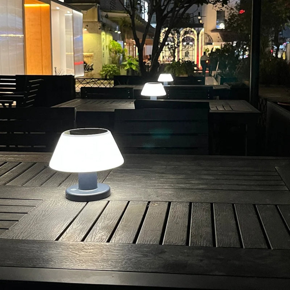 Moderne Solarbetriebene Tischlampe – USB-Wiederaufladbare Lichtquelle für Gemütliche Abende