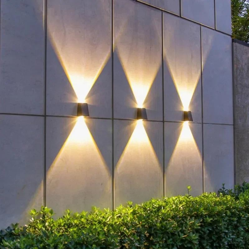 Solarbetriebene Wandlampe | Automatisch & Kabellos | Wetterfest