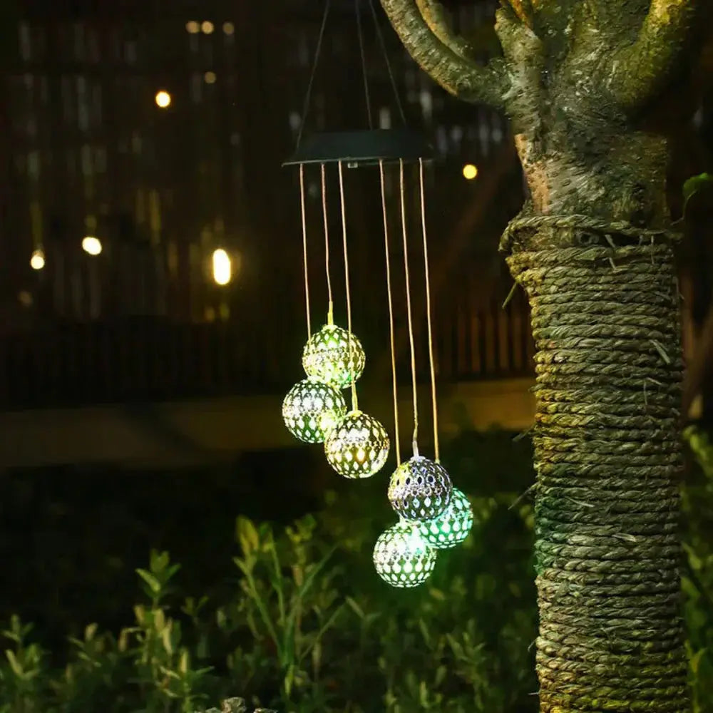 Solargesteuertes Windspiel mit Farbwechsel-LEDs