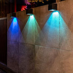 Solarbetriebene LED-Wandleuchte für den Außenbereich – Wetterfeste Gartenbeleuchtung mit modernem Flair