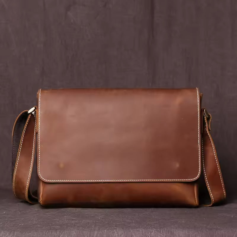Elegant Men's Leather Messenger Bag