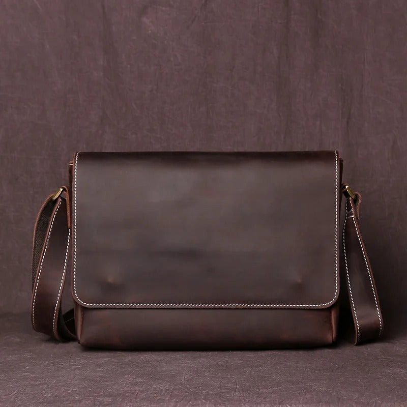 Elegant Men's Leather Messenger Bag