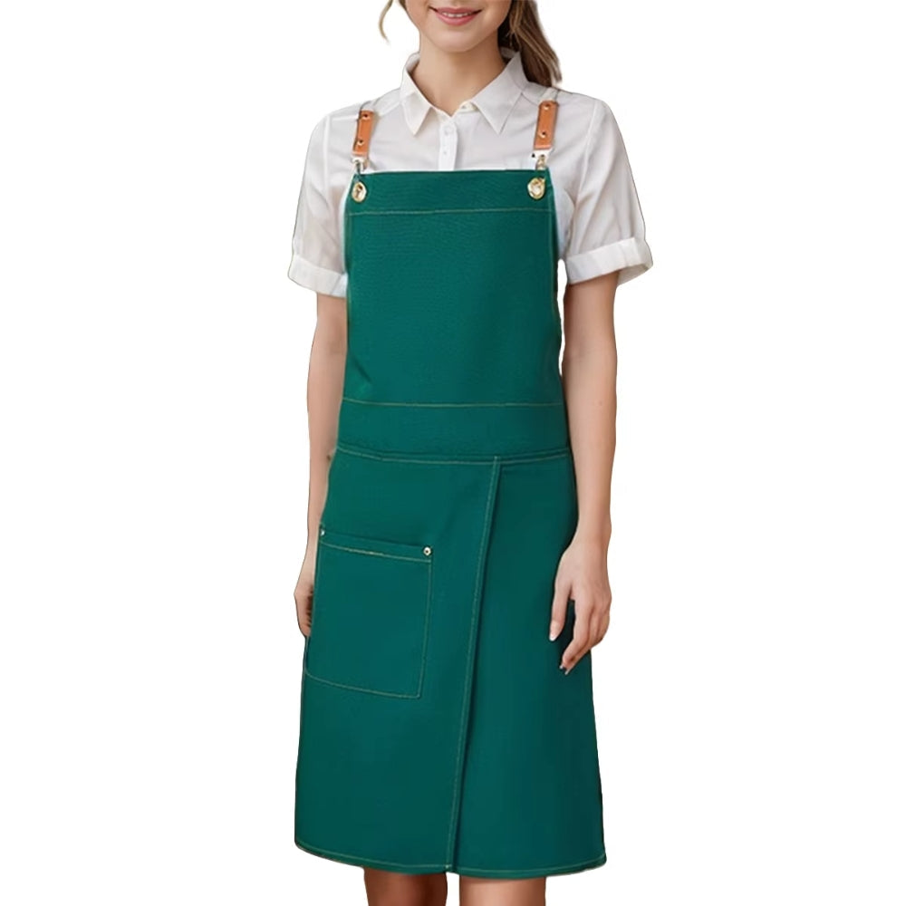 Elegant skirt apron with practical pockets and adjustable straps