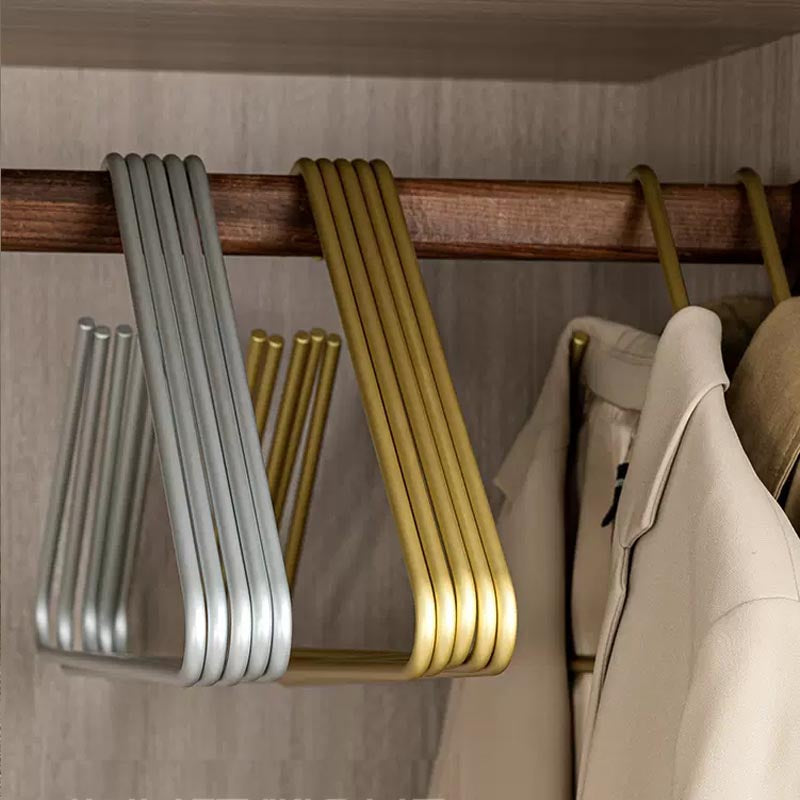 Stylish Aluminum Hangers for an Organized Wardrobe (5 Pieces)