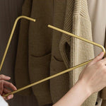 Stylish Aluminum Hangers for an Organized Wardrobe (5 Pieces)