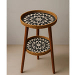 Doppeltseitiger Tisch mit kunstvollem Mosaikmuster - Rattan & Holz