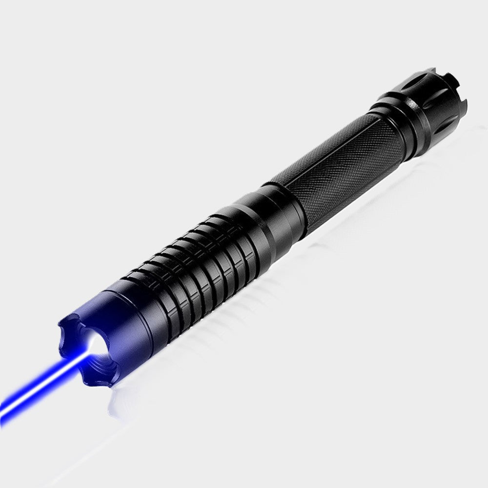 Taktische LED-Taschenlampe für Outdoor-Abenteuer