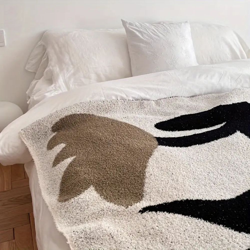 Cozy Throw Blanket for All Seasons with a Soft Texture