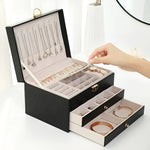 Elegante Schmuckaufbewahrung – Luxuriöse Schmuckbox mit mehreren Fächern