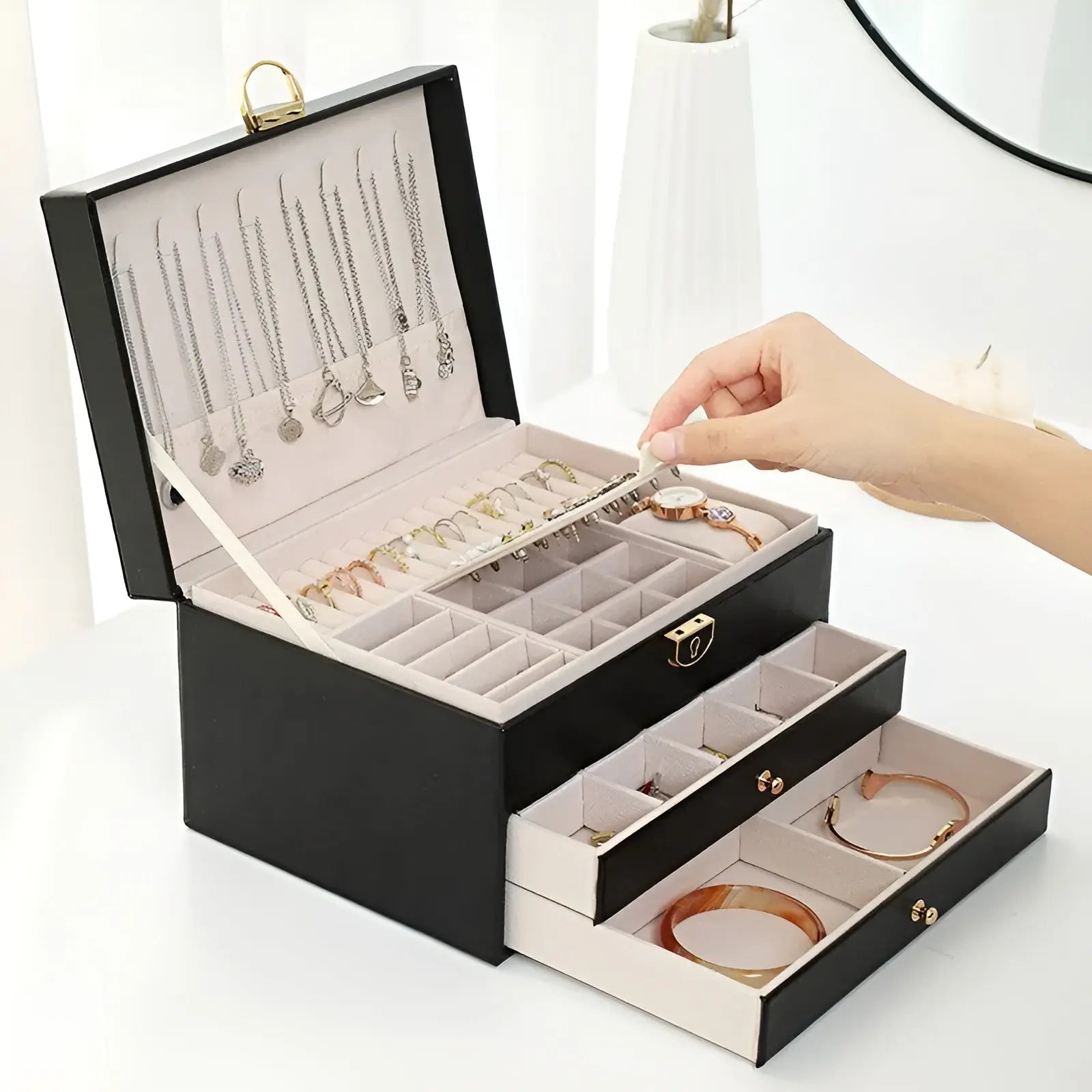 Elegante Schmuckaufbewahrung – Luxuriöse Schmuckbox mit mehreren Fächern