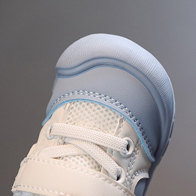 Schuhe für Babys im Barfuß-Stil