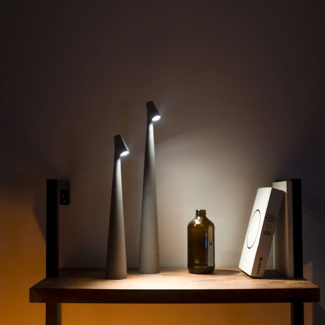 Stilvolle Tischlampe | Kabelloses LED-Design | 3-stufige Touch-Dimmung
