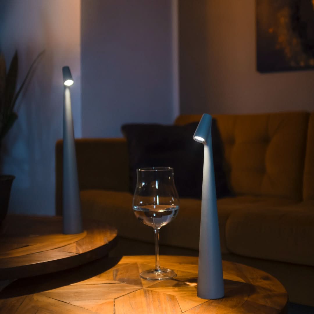 Stilvolle Tischlampe | Kabelloses LED-Design | 3-stufige Touch-Dimmung