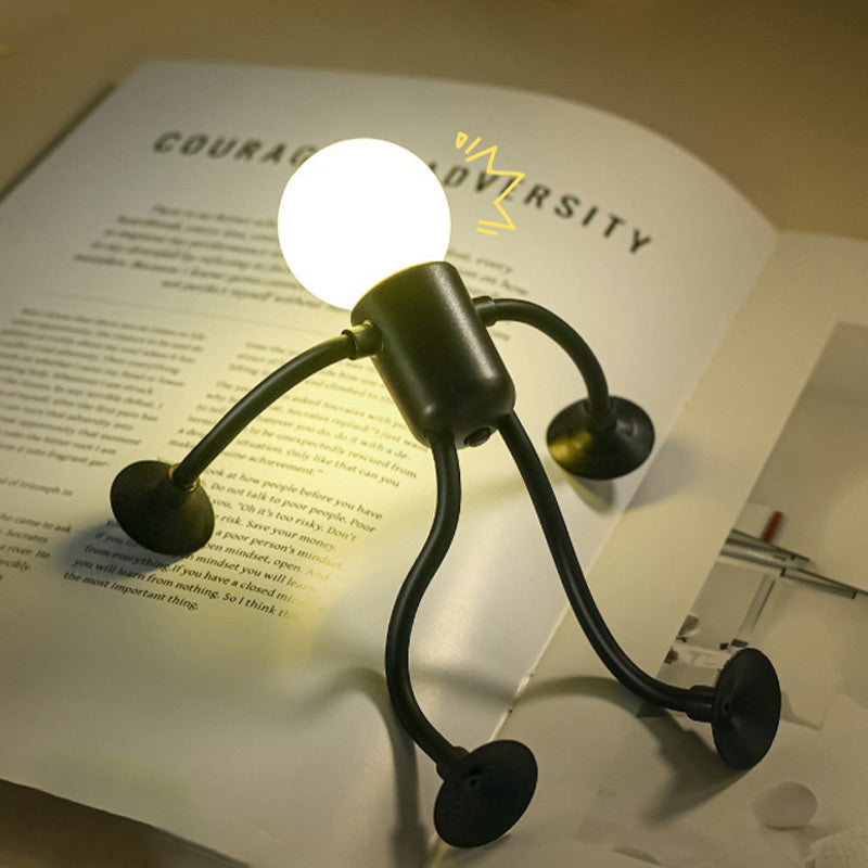Tischlampe im Roboterdesign – Charmante Lichtquelle für Ihr Zuhause