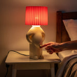 Tischlampe | Sanftes Licht | Platzsparendes Design | LumoGlow