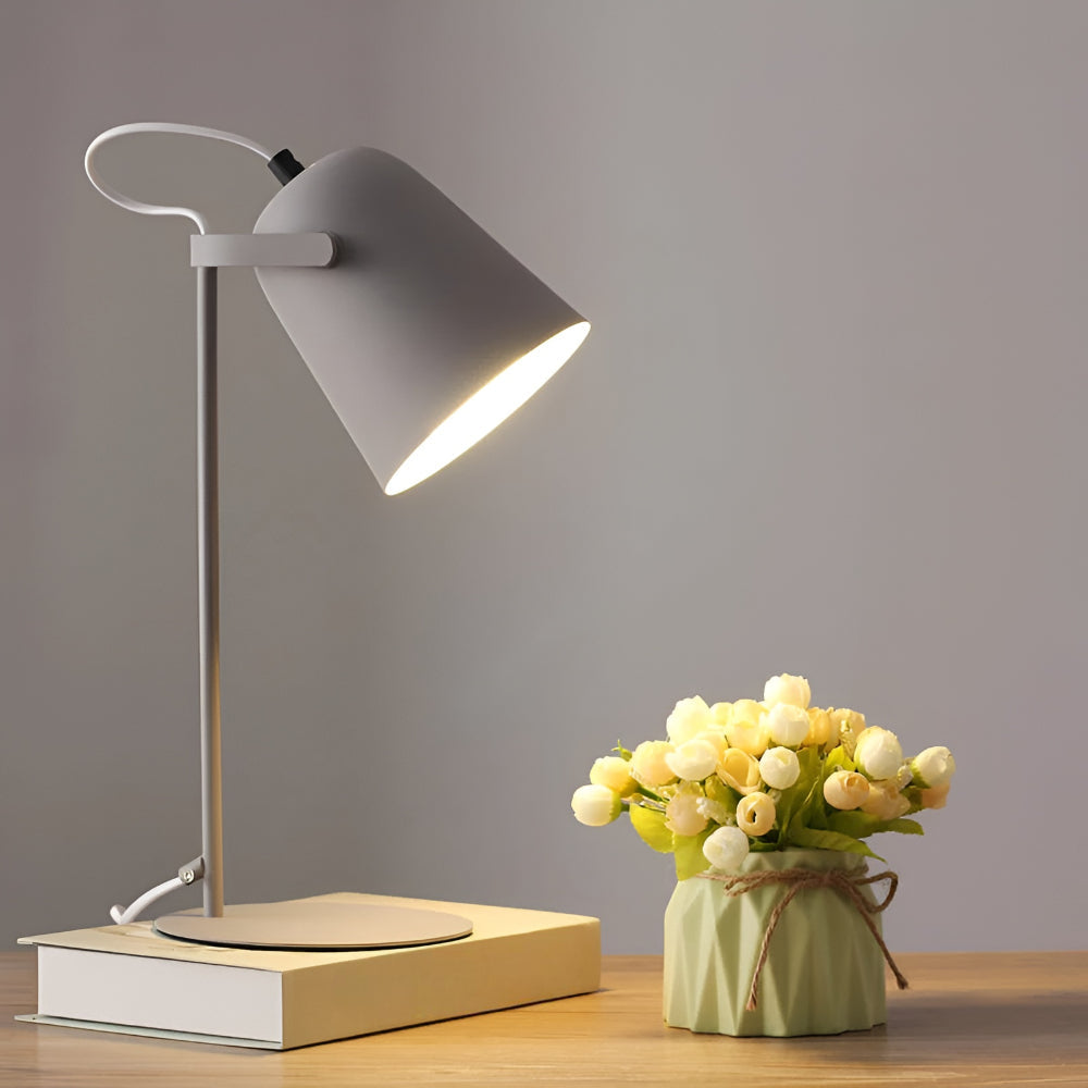 Moderne LED Leselampe für Schreibtisch und Nachttisch