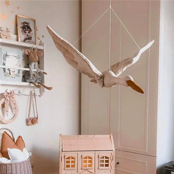 Dekorative Schwan-Hängedekoration für eine magische Kinderzimmer-Atmosphäre