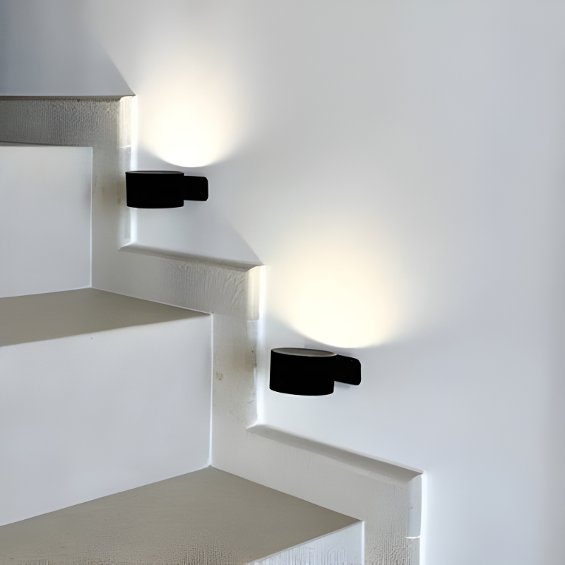 Wiederaufladbare Wandlampe mit 360° Drehung