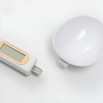 Präzise digitale Küchenwaage mit Löffel für exaktes Kochen