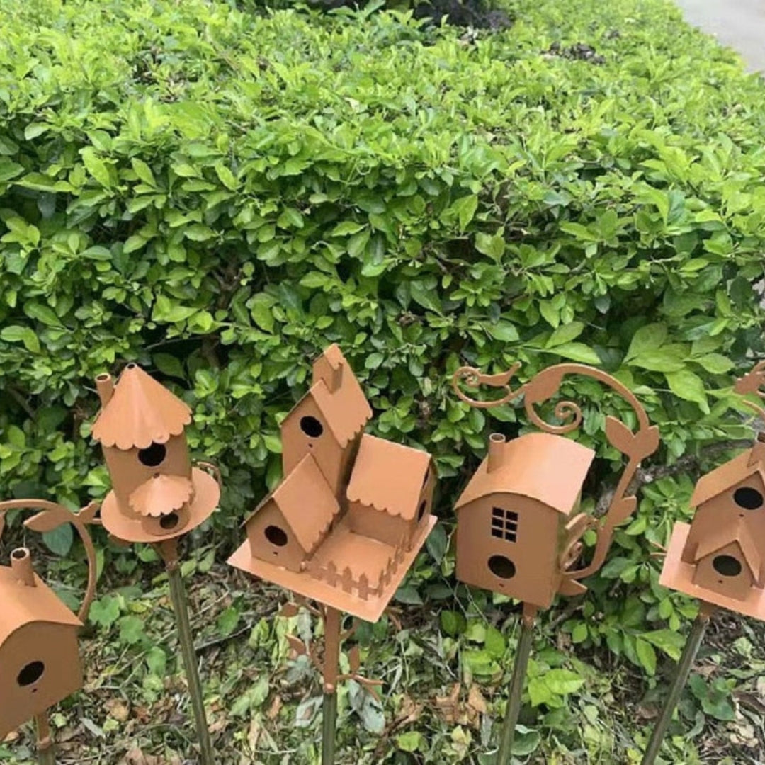 Dekorativer Vogelhaus für den Garten - BirdHaven Voltyx