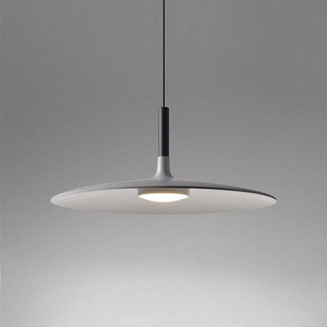 Elegante Höhenverstellbare Pendelleuchte aus Metall – LED