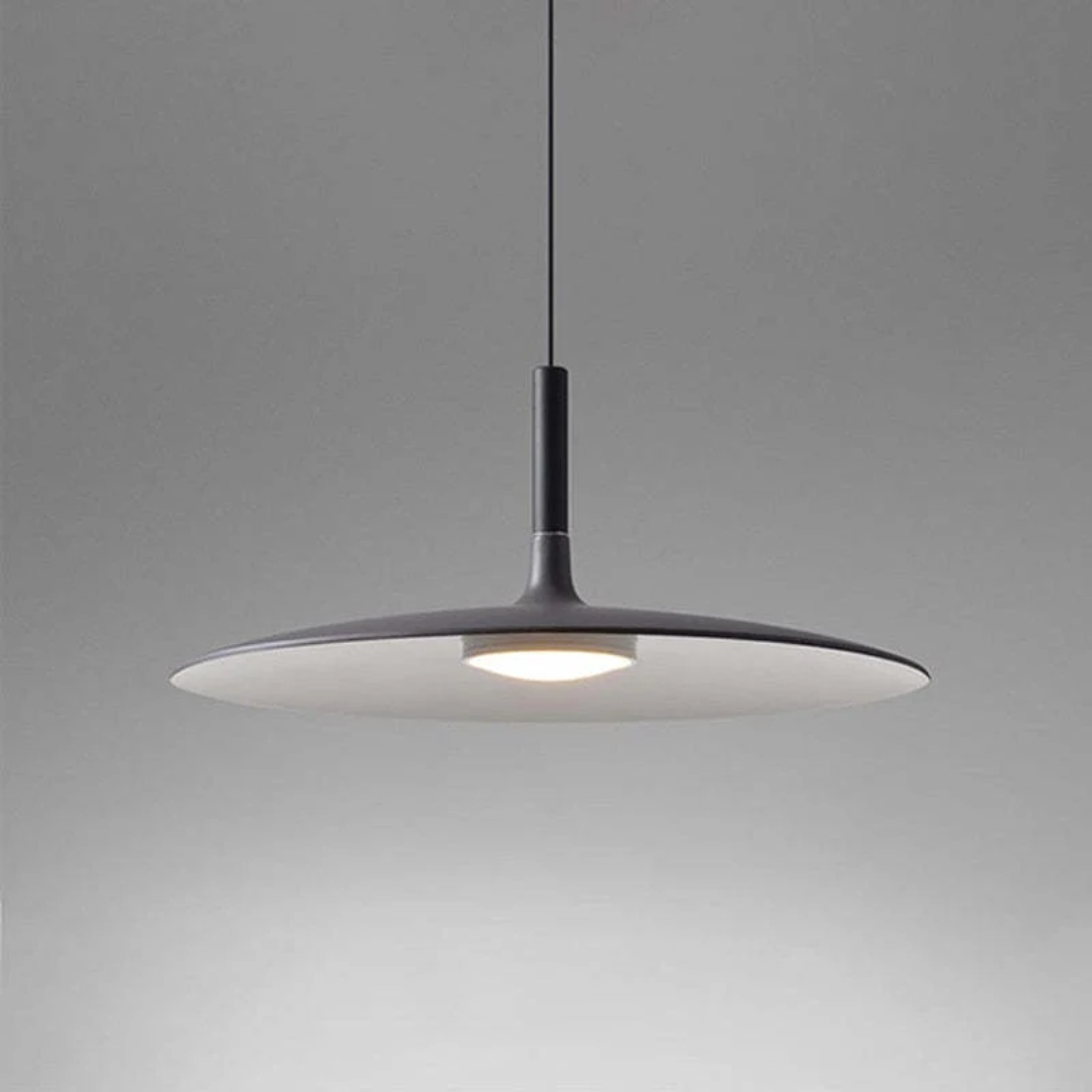 Elegante Höhenverstellbare Pendelleuchte aus Metall – LED