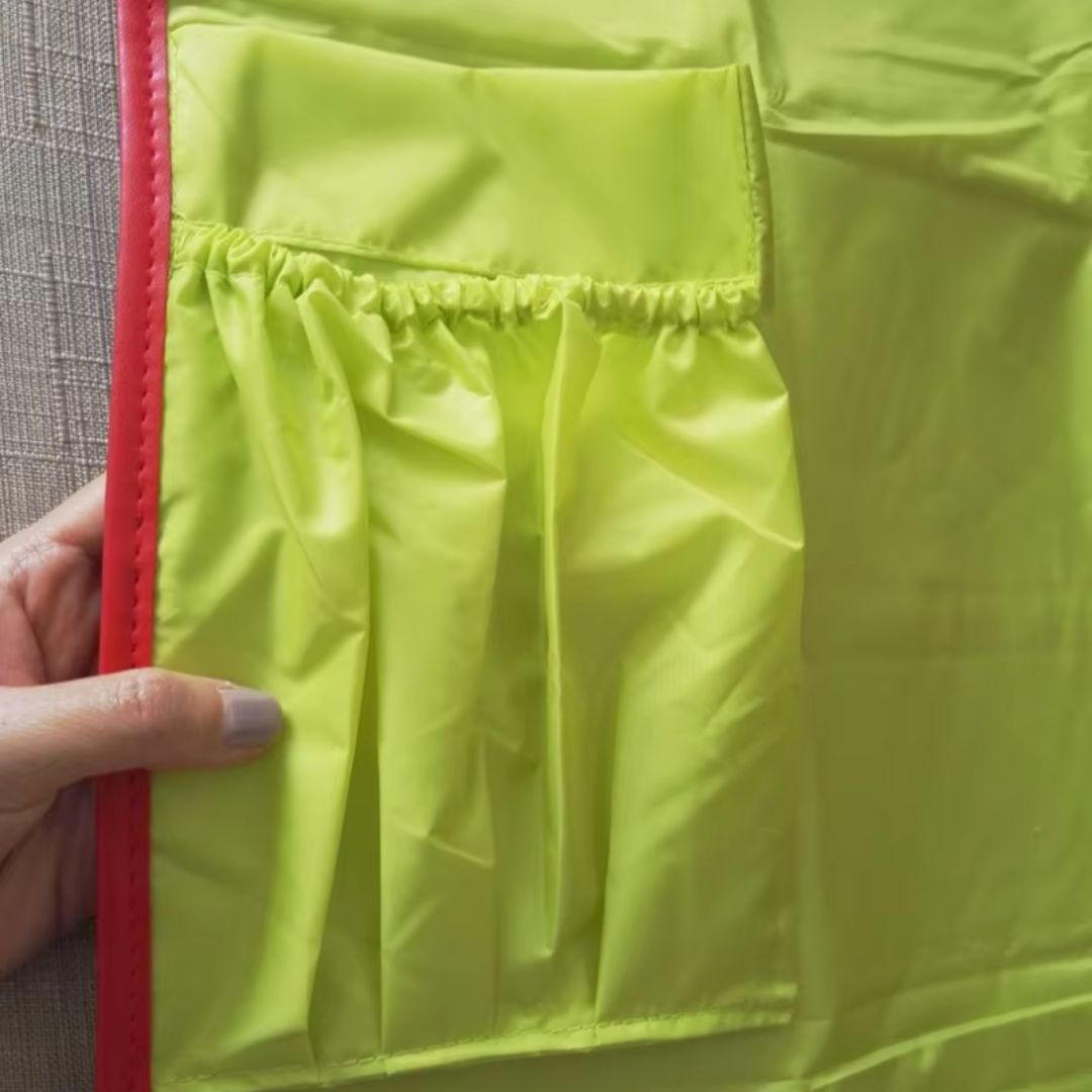 Unterwegs Wickelunterlage mit Tasche für Feuchttücher, faltbar