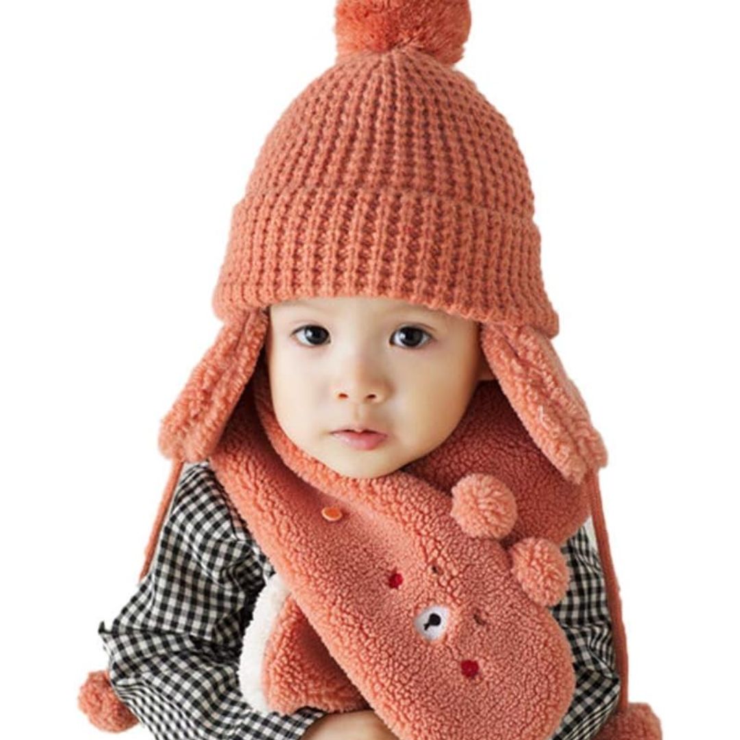 Wintermütze für Babys mit Ohrenschutz und passendem Schal