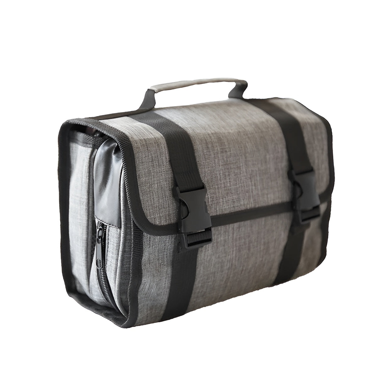 AquaGuard – Robust Toiletry Bag for Stress-Free Travel