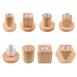 Klassische Tischlampe aus Holz mit warmem LED-Licht