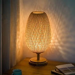 Elegante Tischlampe aus Bambus für Wohn- und Schlafzimmer