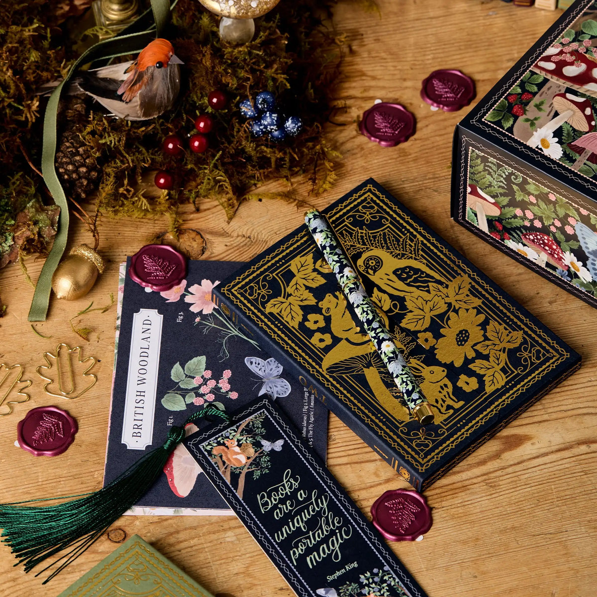 Advent Calendar 24-Day Stationery Set of 24